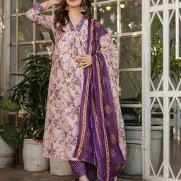 svaraa Women Floral Print A-Line Kurta Suit Set image 1