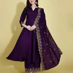 svaraa Women Embroidered Anarkali Kurta Set-picture-11