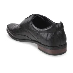 Mochi Men Leather Textured Formal Derbys image 5