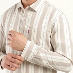 levi's Men's Striped Slim Fit Shirt image 4