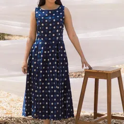 Mera Rang Polka Dots Printed A-Line Midi Dress-image-13