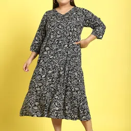 theRebelinme Plus Size Floral Print A-Line Midi Dress image 1