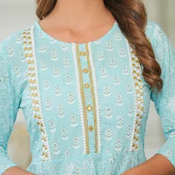 IKRASS Floral Printed Fit and Flare Midi Dress image 3