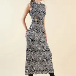 Freehand by The Indian Garage Co Printed Maxi Dress image 4