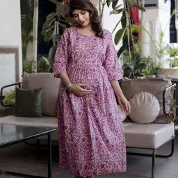 Nayo Floral Printed Flared Maternity Dress image 3