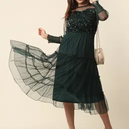 plusS Green Tiered Sequinned Fit & Flare Midi Dress image 5