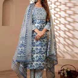 FASHION DEPTH Floral Printed Mirror Work Kurta & Trousers With Dupatta image 5