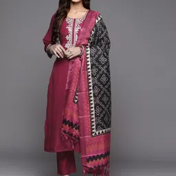 Varanga Women Magenta Yoke Design Kurta with Trousers & With Dupatta image 5