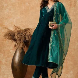 Sangria V Neck Zari Sequence Embroidered Flared Kurta with Trousers & Dupatta-picture-23