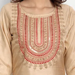 VredeVogel Women Cream-Coloured Ethnic Motifs Yoke Design Kurta with Trousers & Dupatta image 3