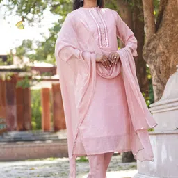 Kesarya Band Collar Chanderi Silk Kurta with Trousers & Dupatta image 3