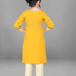 BAESD Girls Embroidered Regular Thread Work Pure Cotton Kurta with Trousers & Dupatta image 4