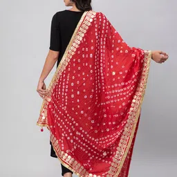 Aditi Wasan Printed Bandhani Dupatta image 4