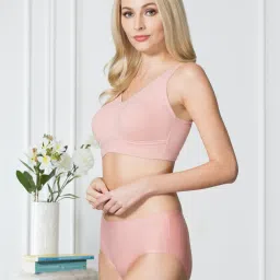 van heusen Plus Size & Wireless Minimizer Bra image 2