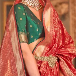 ri-wah Zari Woven Saree with Contrast Border image 2