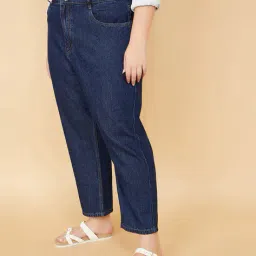 max Women Straight Jeans image 2
