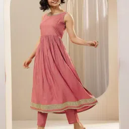 gerua by libas Women Embroidered Straight Kurta Set image 2