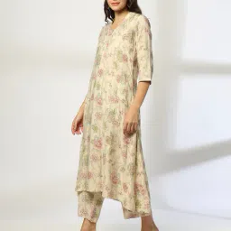 avaasa mix n' match Women Floral Print A-Line Kurta image 2