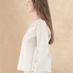 rareism Women Relaxed Fit V Neck Top image 2