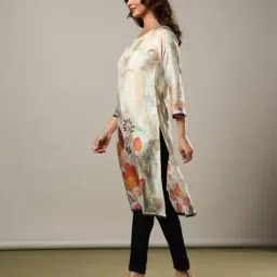 nyrika Women Floral Print Straight Kurta image 2