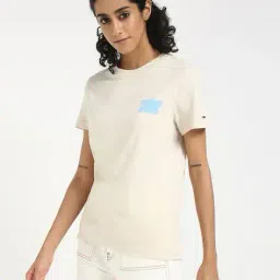 tommy hilfiger Women TJ Bubble Regular Fit Crew-Neck T-Shirt image 2