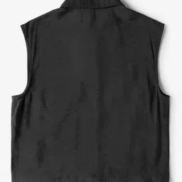 outryt by azorte Regular Fit Sleeveless Shirt with Pockets image 2