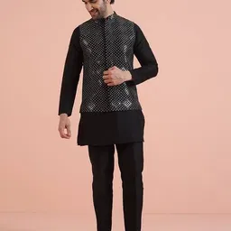 kisah Men Embroidery Nehru jacket image 2