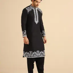 kisah Men Embroidered Regular Fit Long Kurta image 2