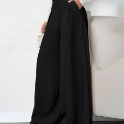 hivora Women Relaxed Fit Single-Pleated Trousers image 2