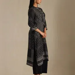 soch Women Floral Print Straight Kurta image 2