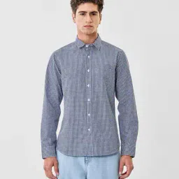 snitch Men Cotton Checks Slim Fit Shirt image 2