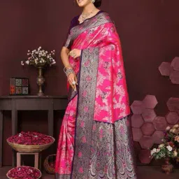 varanga Women Banarasi Saree With Blouse Piece  image 2