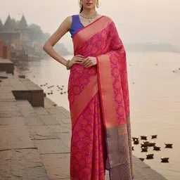 ri-wah Zari Woven Saree with Running Blouse Piece image 2