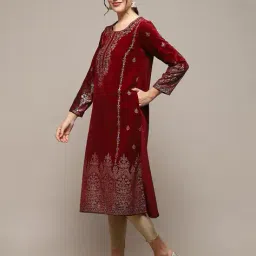biba Women Embroidered Straight Kurta image 2