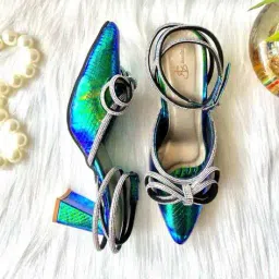 insolito22 Women Regular Fit Chunky Heeled Sandals  image 2