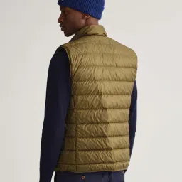 gant Quilted Zip-Front Gillet Jacket image 2
