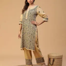semal handicrafts Embroidered Straight Kurta Set image 2