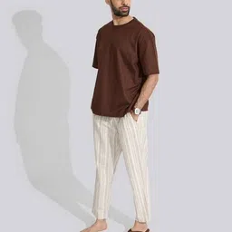 neemans Men Thong-Style Flip-Flops image 2