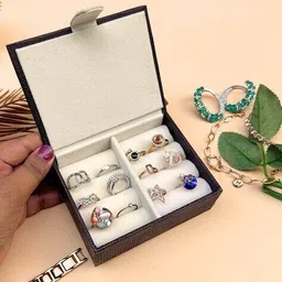 la trove Jewellery Organiser Tray with Hooks  image 2