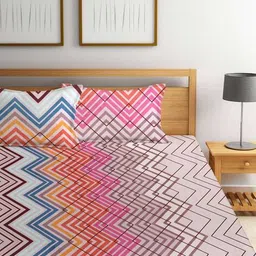 klotthe 300 TC Chevron Print Fitted King Size Bedsheet with Pillow Covers image 2