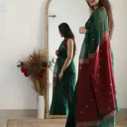 zikaraa Women Woven Saree with Contrast Border image 2