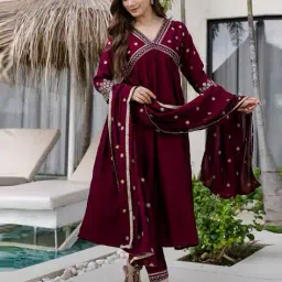 svaraa Women Embroidered Anarkali Kurta Suit Set image 2