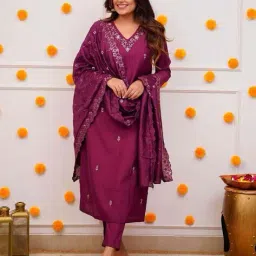 nyrika Women Embroidered Straight Kurta Suit Set  image 2