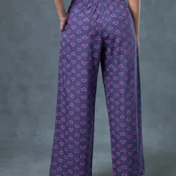 bewakoof Women Heart Print Regular Fit Pyjamas with Elasticated Waist image 3