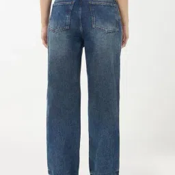 bewakoof Women Mid Rise Applique Straight Jeans image 3