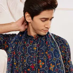 vastramay Men Ikat Print Stole image 3