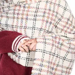 cazzano Women Checked Stole with Tassel image 3