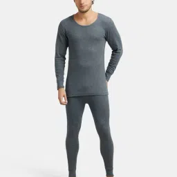jockey Men Round-Neck T-Shirt & Pants Thermal Set image 3