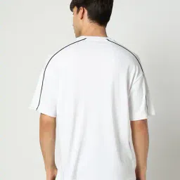 yousta Men Typographic Print Relaxed Fit Crew-Neck T-Shirt image 3