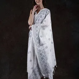 exotic india Women Geometric Print Dupatta with Contrast Border image 3